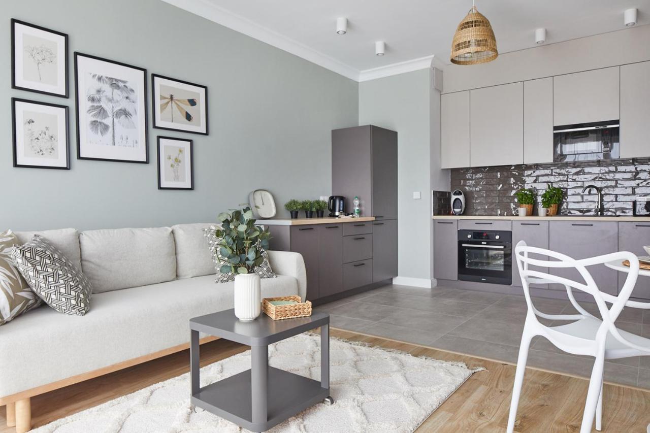 Metro Imielin Apartment Warsaw